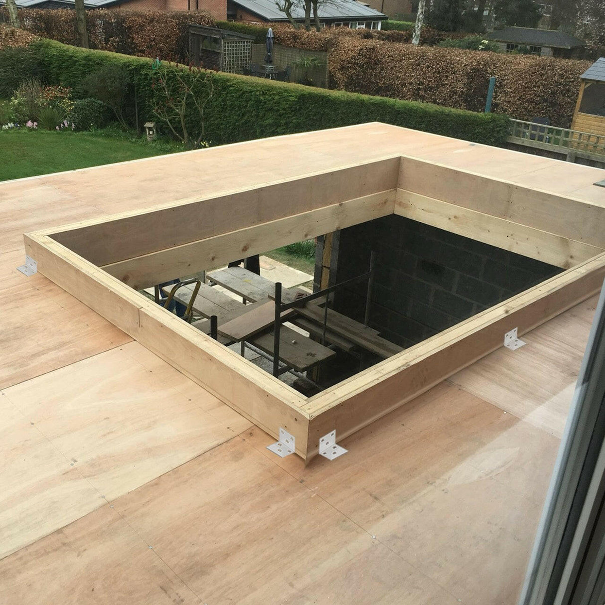 1000 x 6000 mm Insulated Upstand for Roof Lantern.