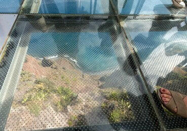 400 x 400 mm Frameless Walk-on Skylight.