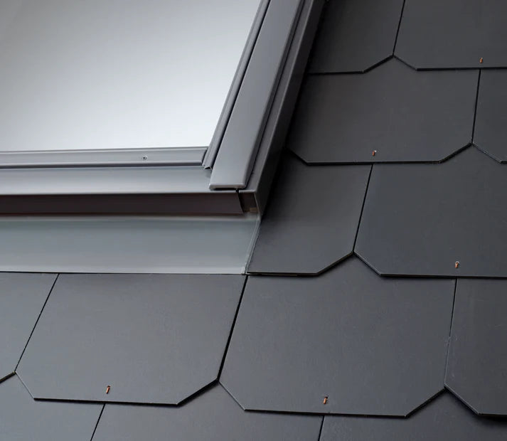114x70 cm VELUX Pro EDL SK01 1000 Leisteen lood met isolatie | Grijze aluminium afwerking